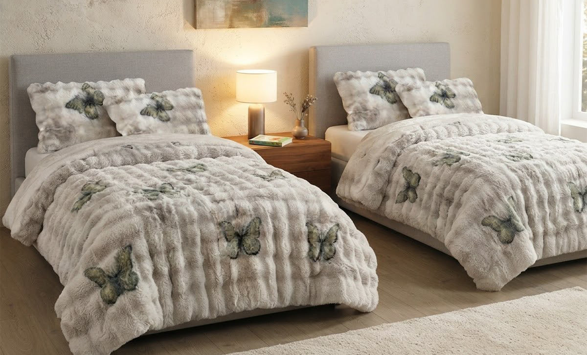 4-Piece New Bubbles Kids Butterfly Comforter Set