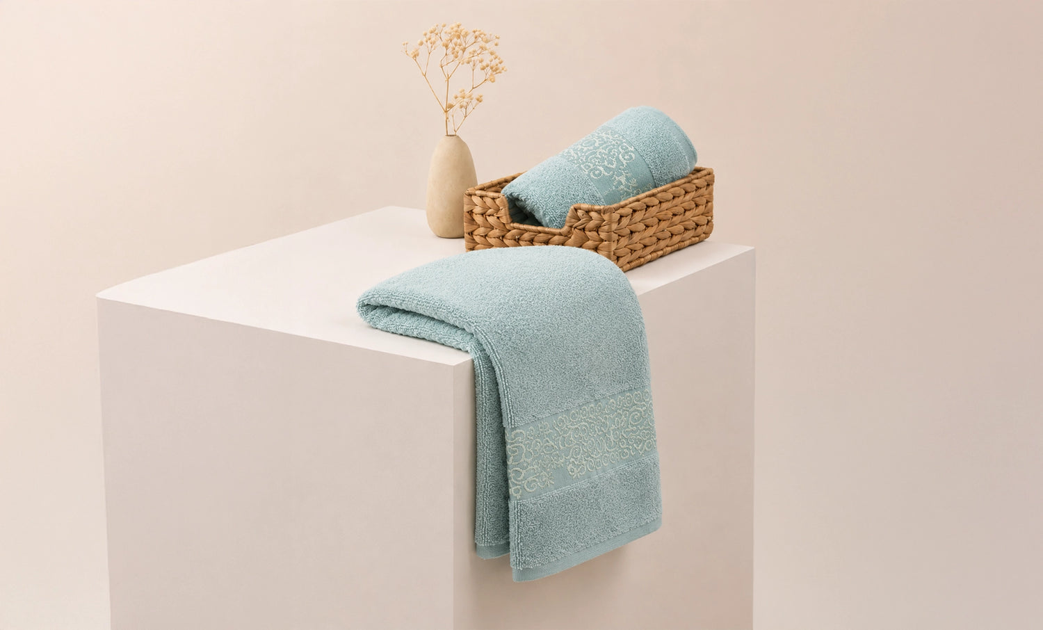 Qabbani Jacquard Plain Towel 4 Pieces 5