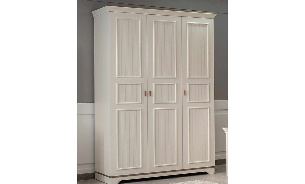 Tiffany Wardrobe